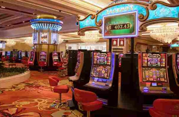 Golden Sand Hotel and Casino – Thiên đường của những bài bạc