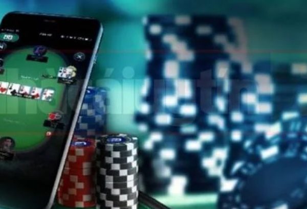 Tìm hiểu về bài Poker và mẹo chơi Poker dành cho tân thủ