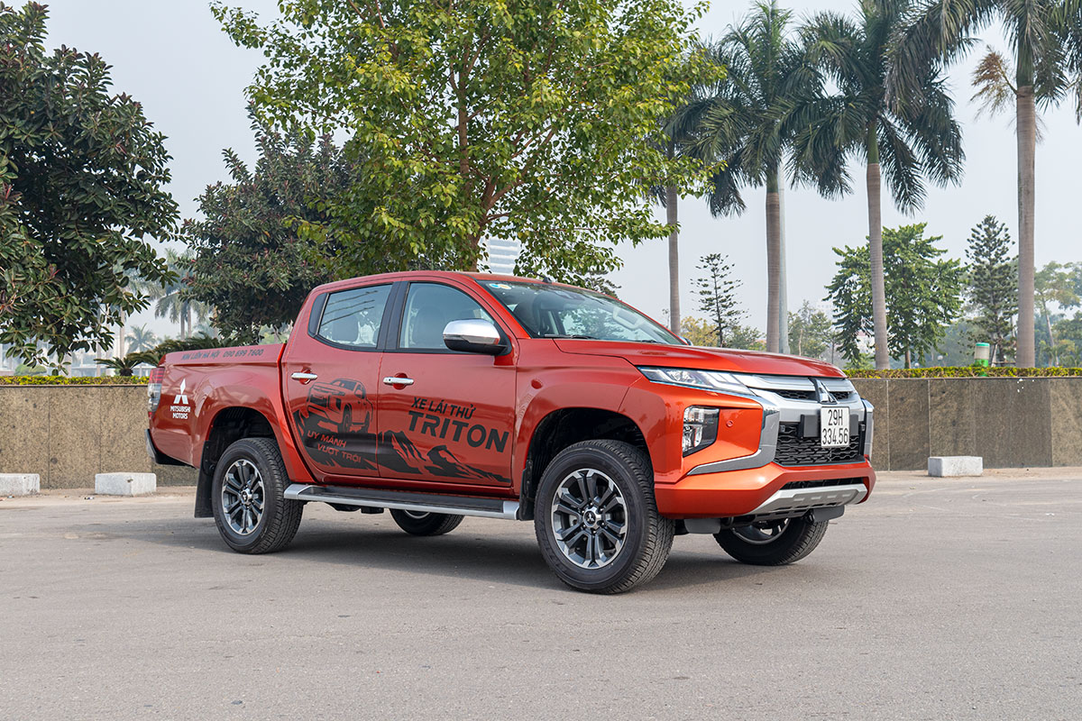 Đánh Giá Xe Mitsubishi Triton 2020: Độ Bền và Tính Năng Mới